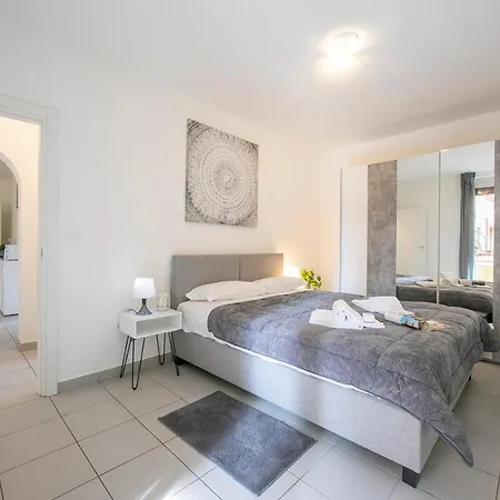 Casa Glicine - Happy Appartement *